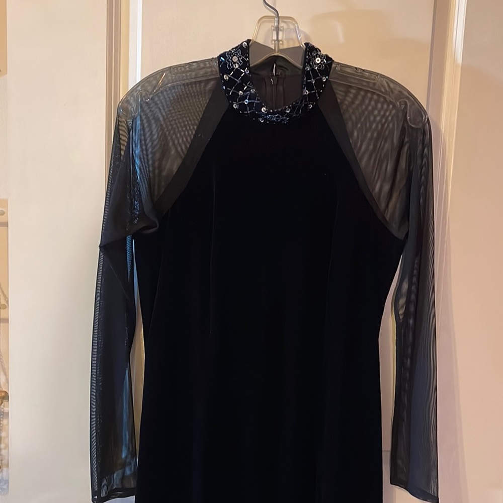 Evening wear velvet beaded standup collar worn once perfect condition